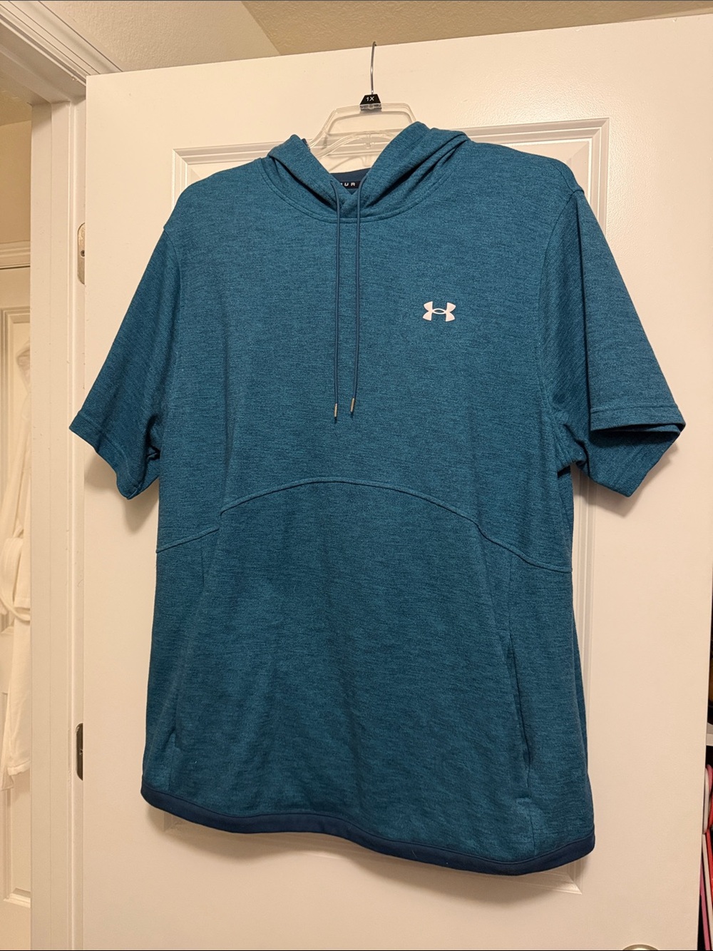 Under Armour Men's Teal Short-Sleeve Hooded sweatshirt